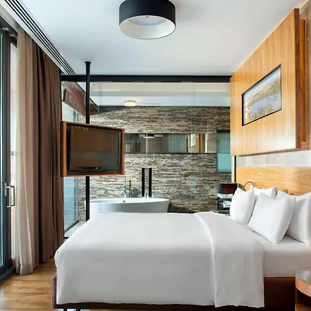 Radisson Blu מלון 5*